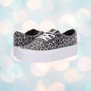 Women's DC Trase Platform SE Sneakers